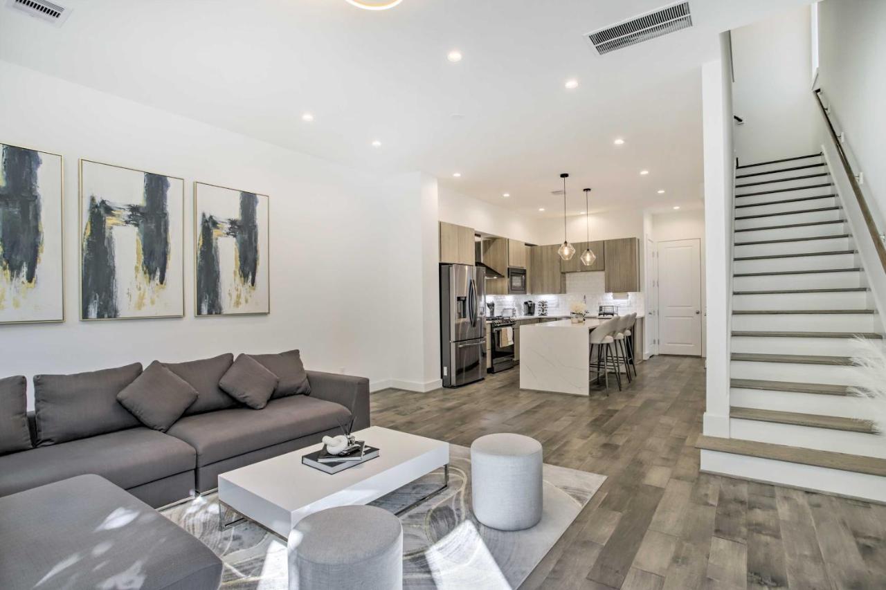 Newly-Built Luxury Galleria Area Townhome! Хюстън Екстериор снимка