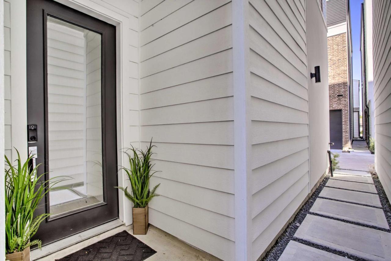 Newly-Built Luxury Galleria Area Townhome! Хюстън Екстериор снимка